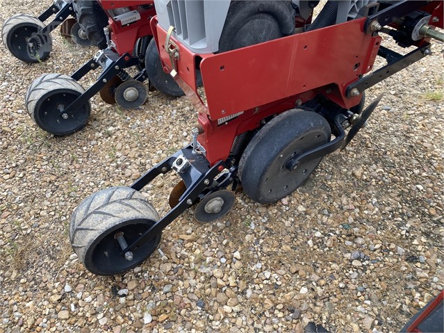 2015 Case IH 1235 Planter