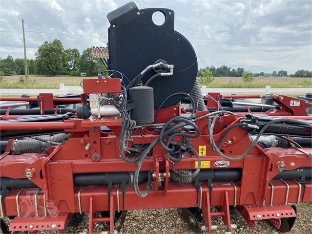 2015 Case IH 1235 Planter