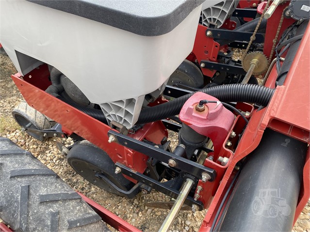 2015 Case IH 1235 Planter