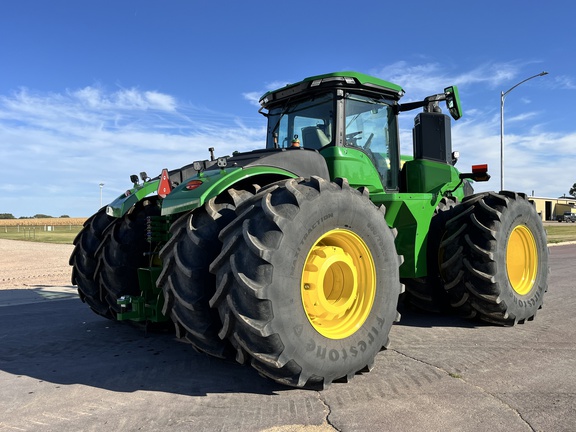 2023 John Deere 9R 640 Tractor 4WD