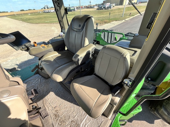 2023 John Deere 9R 640 Tractor 4WD