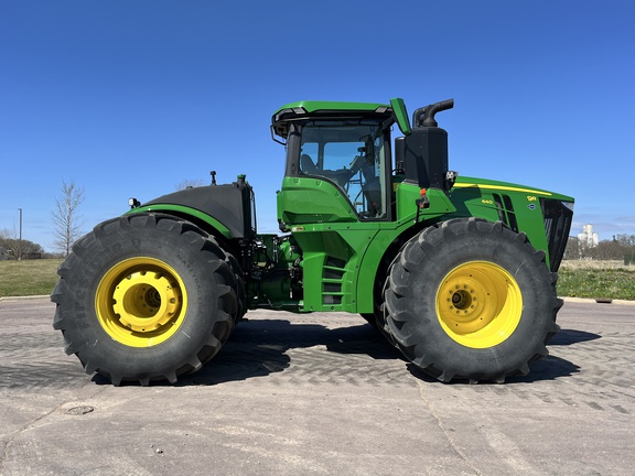 2023 John Deere 9R 640 Tractor 4WD