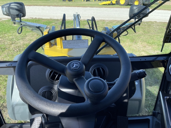 2024 John Deere 204 G Compact Utility Loader