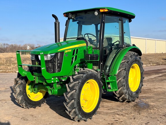 2024 John Deere 5075E Tractor