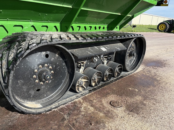 2021 Brent 1396 Grain Cart