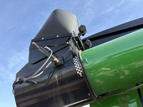 2021 Brent 1396 Grain Cart