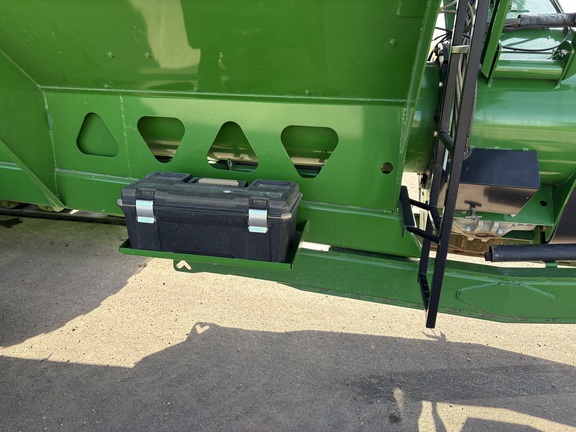 2021 Brent 1396 Grain Cart