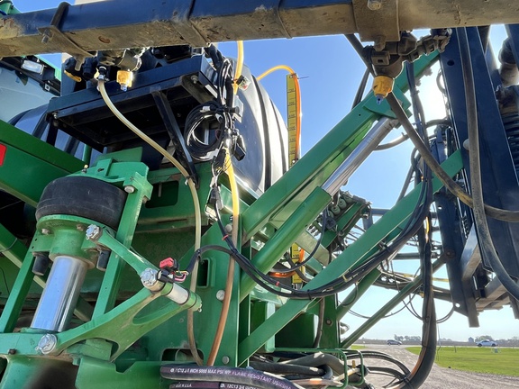 1997 John Deere 4700 Sprayer/High Clearance