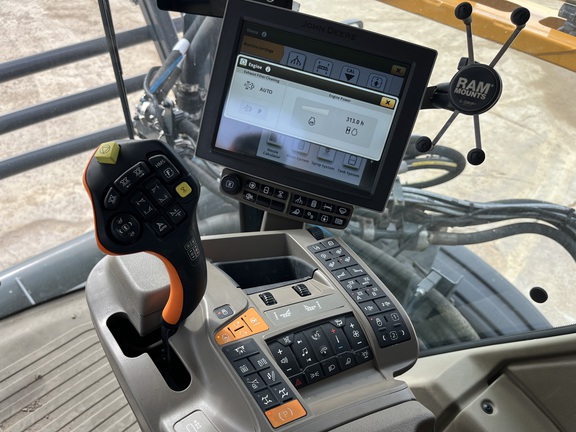 2024 Hagie STS20 Sprayer/High Clearance