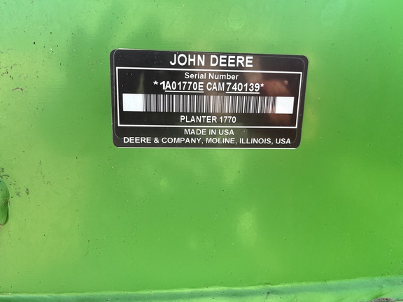 2010 John Deere 1770NT CCS Planter