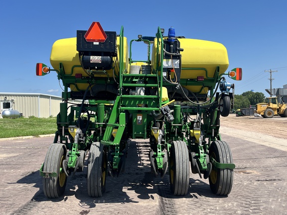 2010 John Deere 1770NT CCS Planter