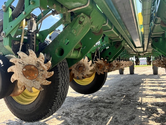 2010 John Deere 1770NT CCS Planter