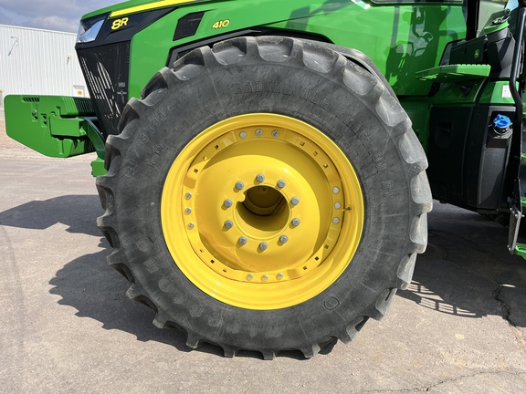 2024 John Deere 8R 410 Tractor