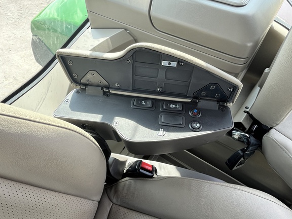 2024 John Deere 8R 410 Tractor