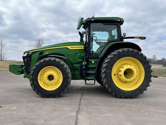 2024 John Deere 8R 370 Tractor