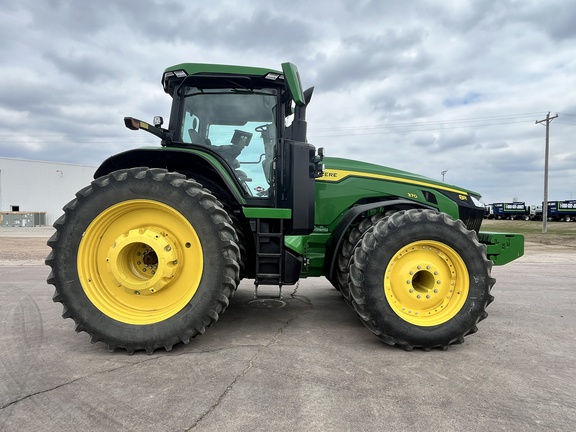 2024 John Deere 8R 370 Tractor