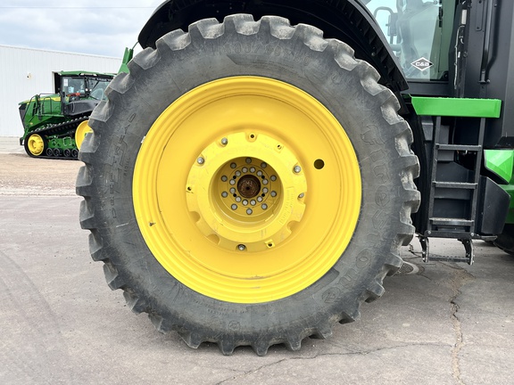 2024 John Deere 8R 370 Tractor