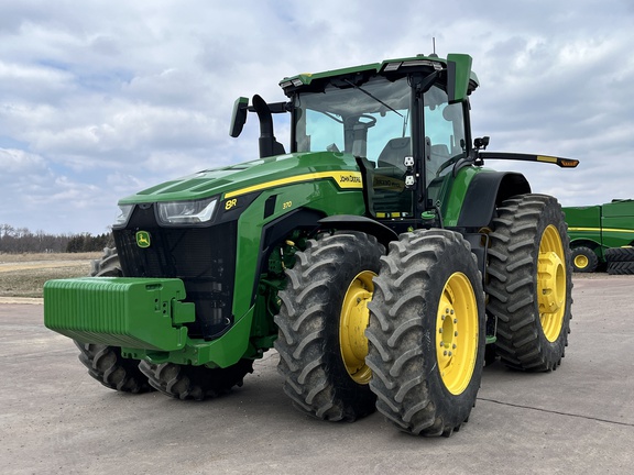 2024 John Deere 8R 370 Tractor