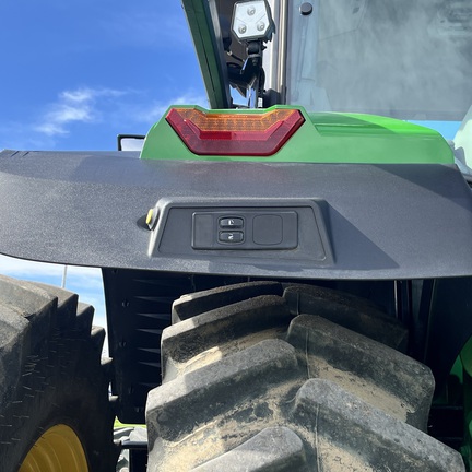 2024 John Deere 8R 370 Tractor