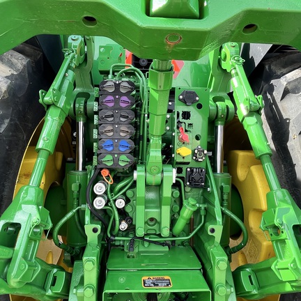 2024 John Deere 8R 370 Tractor