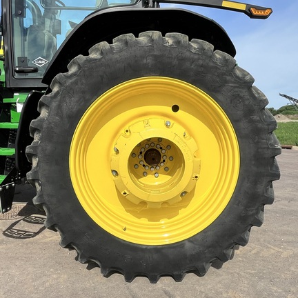 2024 John Deere 8R 370 Tractor