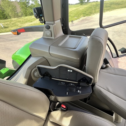 2024 John Deere 8R 370 Tractor