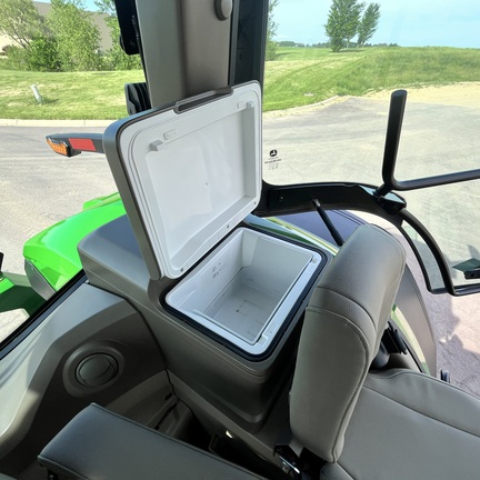 2024 John Deere 8R 370 Tractor