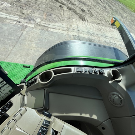 2024 John Deere 8R 370 Tractor