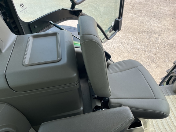 2022 John Deere 8R 410 Tractor