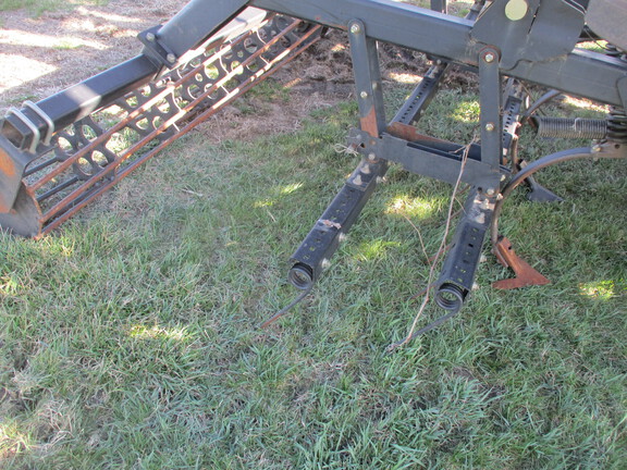 2012 John Deere 2210 Field Cultivator