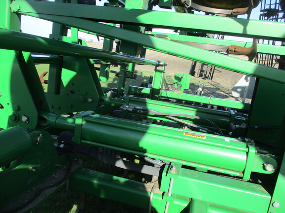 2012 John Deere 2210 Field Cultivator