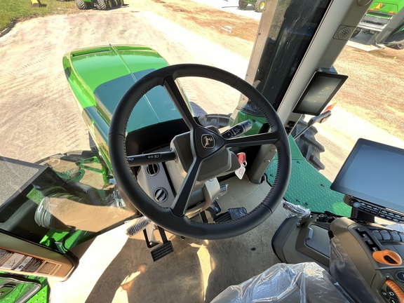 2024 John Deere 9R 640 Tractor 4WD