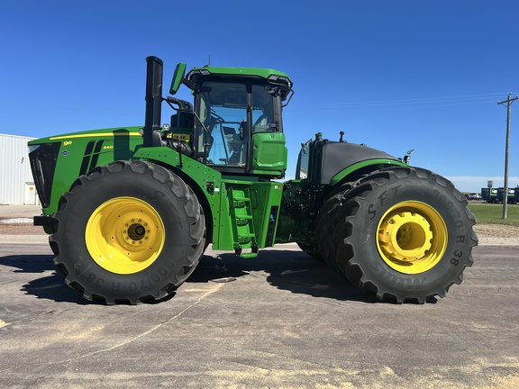 2024 John Deere 9R 640 Tractor 4WD