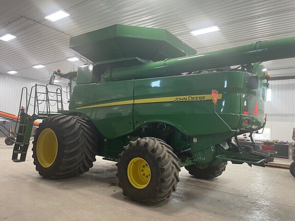 2018 John Deere S780 Combine