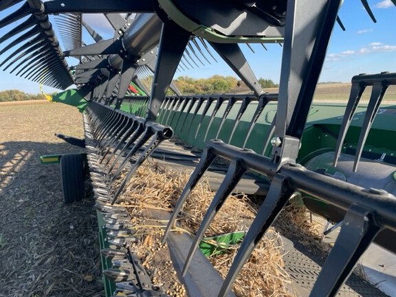 2019 John Deere 745FD Header Combine