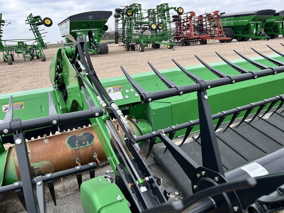 2019 John Deere 745FD Header Combine