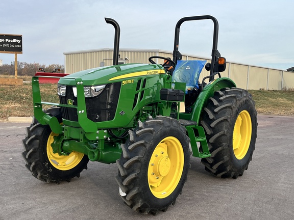 2024 John Deere 5075E Tractor