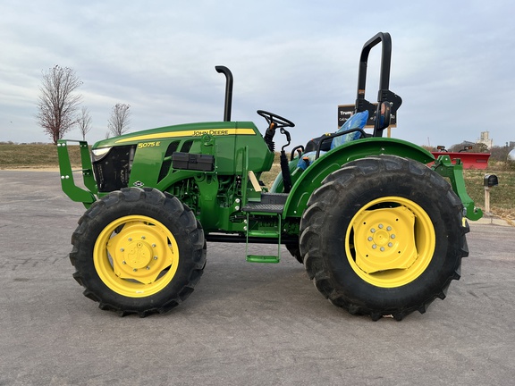 2024 John Deere 5075E Tractor