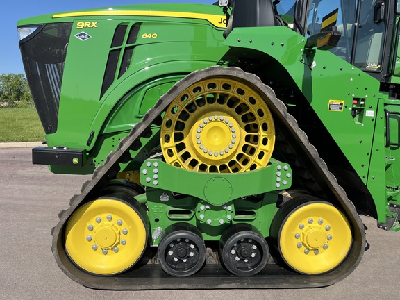 2024 John Deere 9RX 640 Tractor Rubber Track