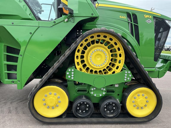 2024 John Deere 9RX 640 Tractor Rubber Track