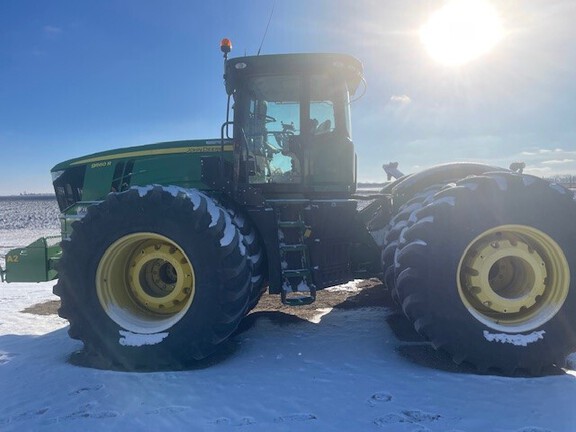 2012 John Deere 9560R Tractor 4WD