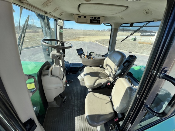 2012 John Deere 9560R Tractor 4WD