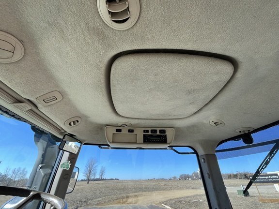 2012 John Deere 9560R Tractor 4WD