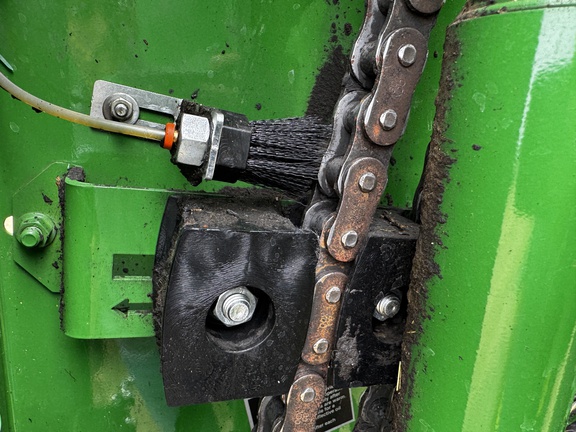 2022 John Deere 560M Baler/Round