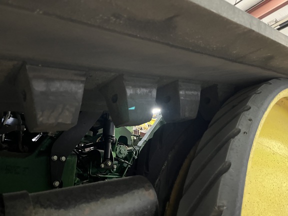 2022 John Deere 8RT 370 Tractor Rubber Track