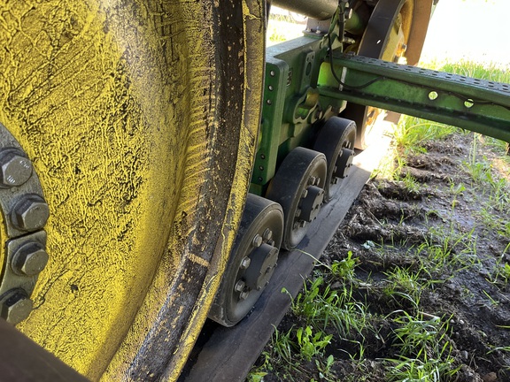 2022 John Deere 8RT 370 Tractor Rubber Track