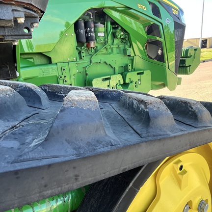 2022 John Deere 8RT 370 Tractor Rubber Track