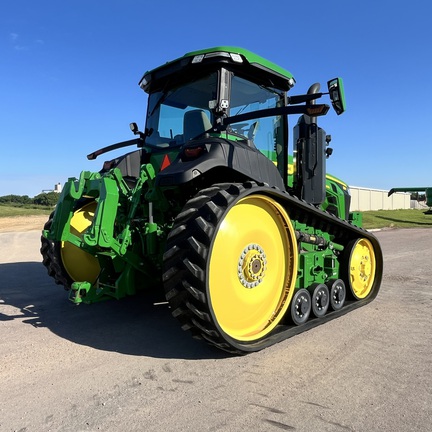 2022 John Deere 8RT 370 Tractor Rubber Track