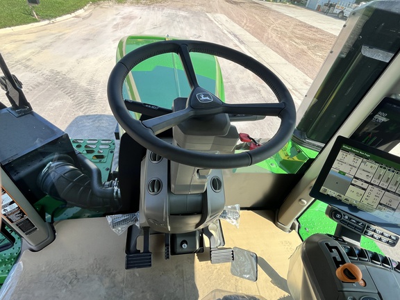 2024 John Deere 9RX 640 Tractor Rubber Track