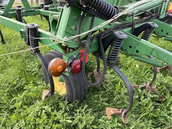 1997 John Deere 980 Field Cultivator